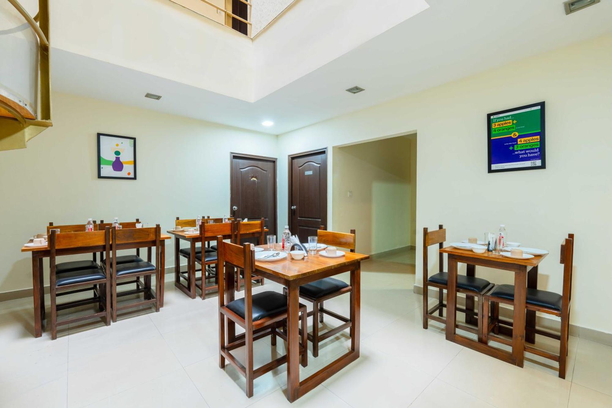 Treebo Ivory White Inn Bangalore Bagian luar foto